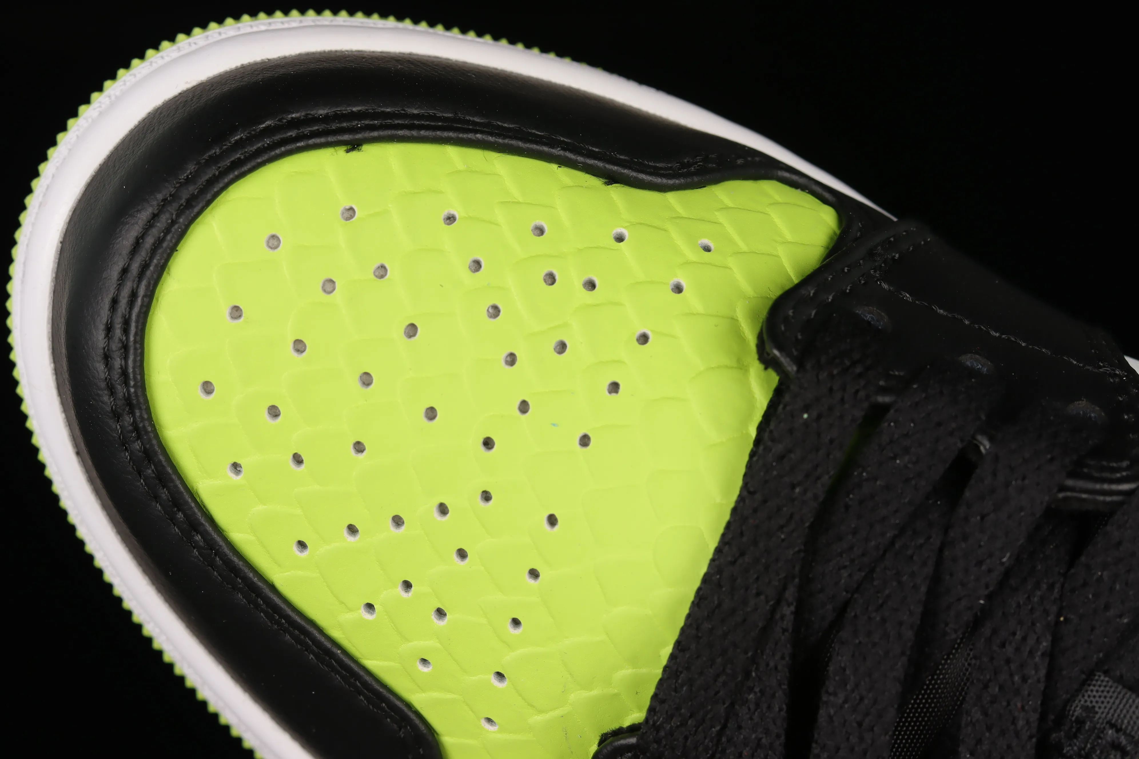 All categories Air Jordan Jordan series basketball shoes Air Jordan 1 Low Z version Air Jordan 1 Low AJ1 Joe 1 Green Snake Low-top cultural basketball shoes DX4446-301